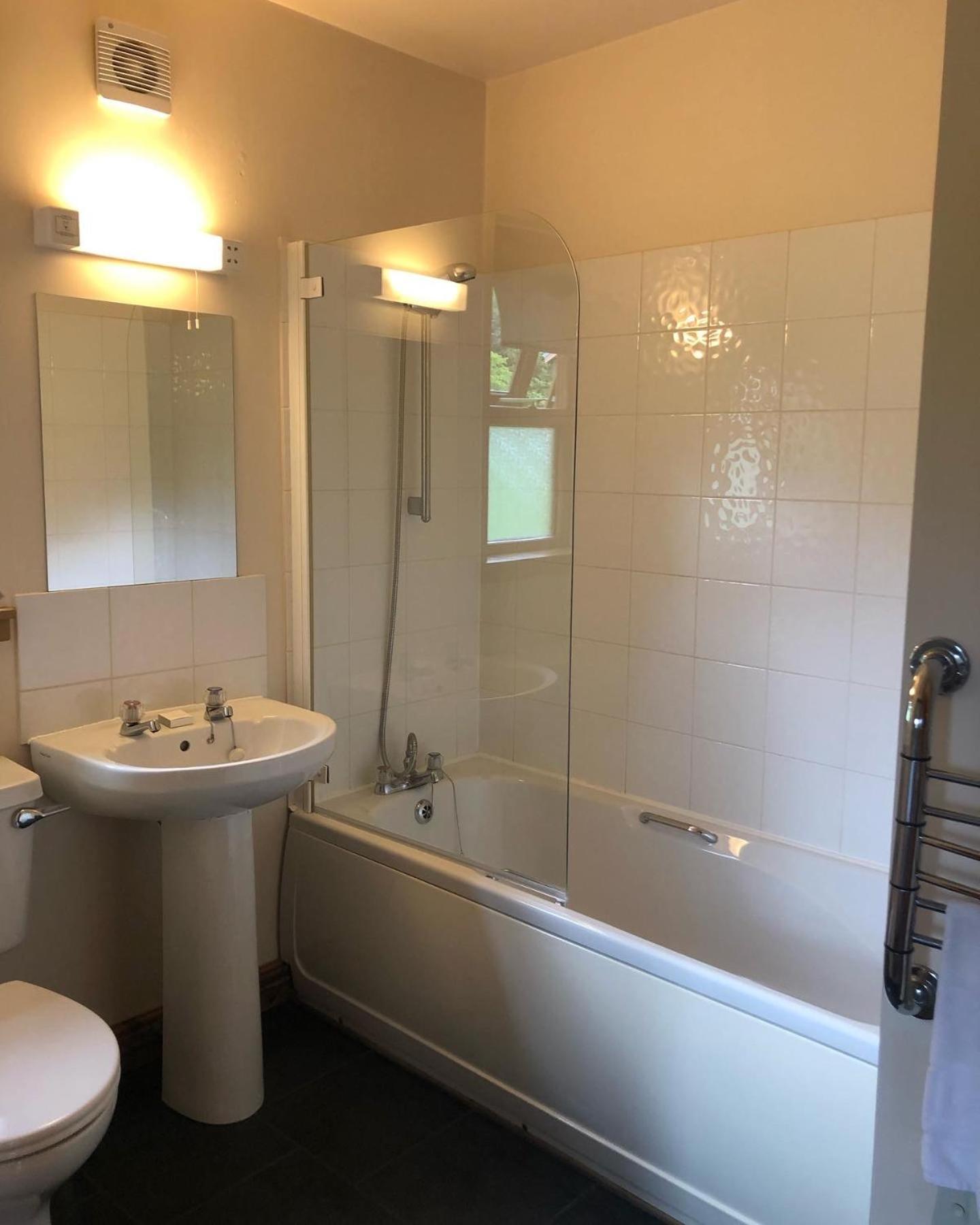 Bracken Lodges, Loch Tay, Linnie Lodge アバーフェルディ エクステリア 写真