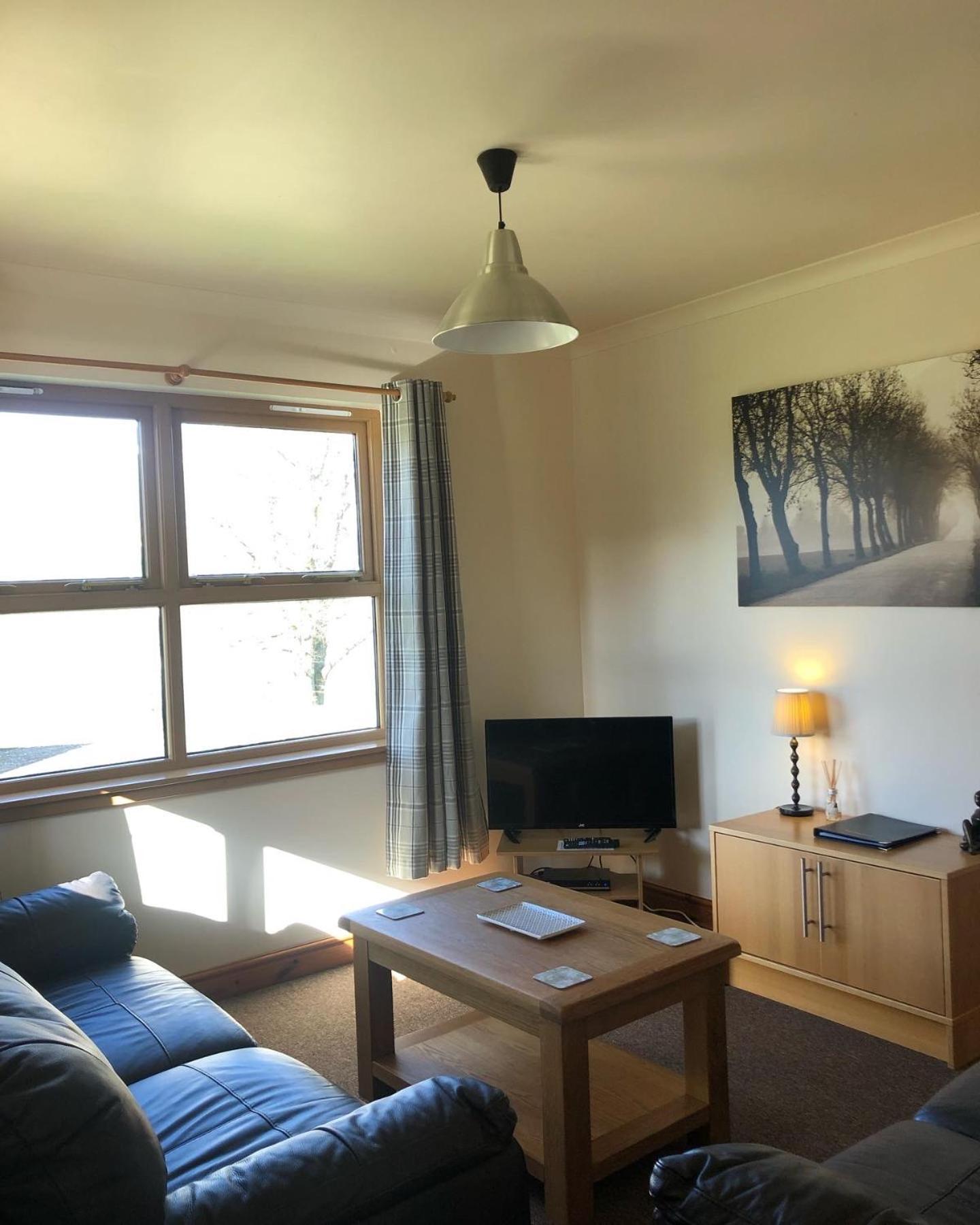 Bracken Lodges, Loch Tay, Linnie Lodge アバーフェルディ エクステリア 写真